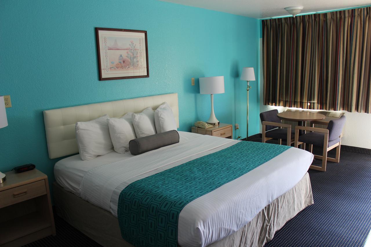霍华德·约翰逊酒店（Hotel Howard Johnson By Wyndham Holbrook）
